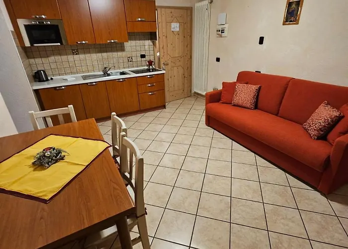 アパート La Rugiada ボルミオ