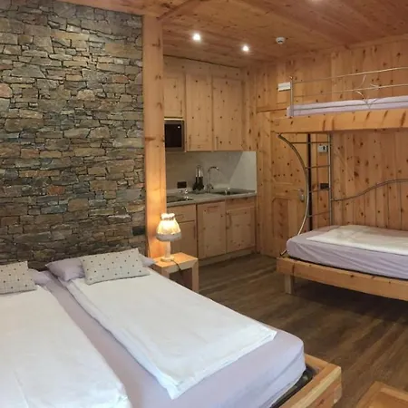 La Rugiada Apartment *
